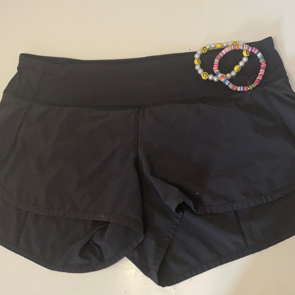 Lululemon barley worn, black hotty hots